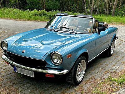 Fiat 124 Spider / Top Zustand