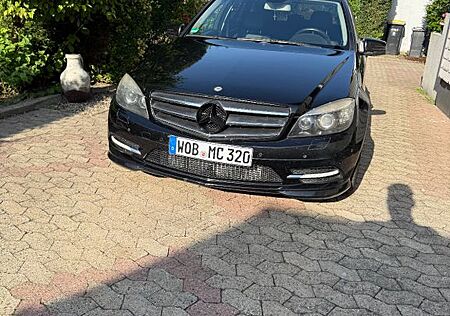 Mercedes-Benz C 320 CDI 4MATIC T ELEGANCE Autom. Elegance
