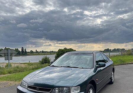 Honda Accord 2.2 ES Coupe , TÜV bis 5/27