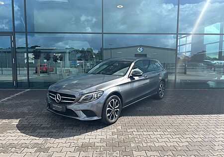 Mercedes-Benz C 220 C 220d T Avantgarde 4MATIC Night AHK Standhzng.