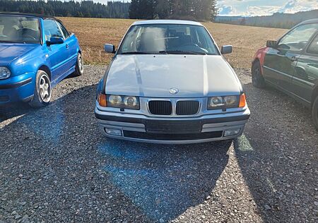 BMW 318i