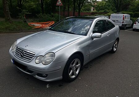 Mercedes-Benz CL 200