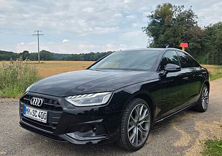 Audi A4 40 TDI S tronic -