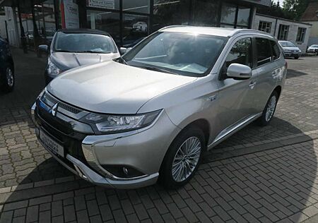 Mitsubishi Plug in Hybrid Outlander Outlander Plug-in Hybrid Spirit 2.4 4WD+AHK+WR