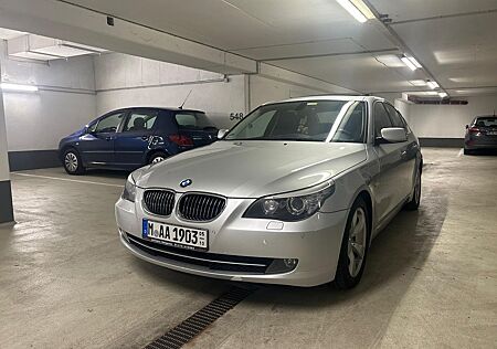 BMW 525d A -