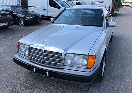 Mercedes-Benz 300 CE - Oldtimer