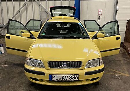 Volvo V40 1.8 122 PS