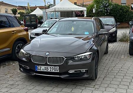 BMW 320d EfficientD. Ed. Touring Modern Line Mod...
