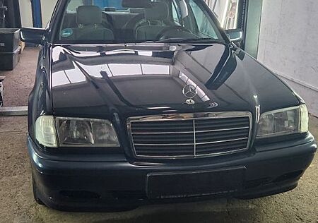 Mercedes-Benz C 180 CLASSIC Classic