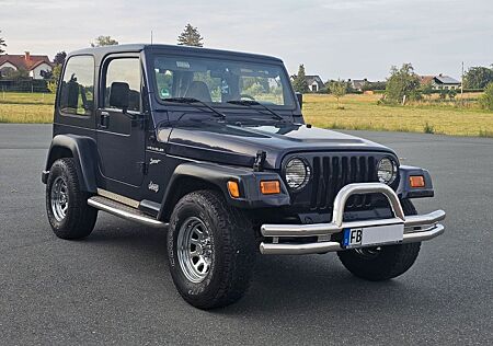 Jeep Wrangler TJ 2,5 Sport 4x4 Cabrio, AHK, 102tkm,