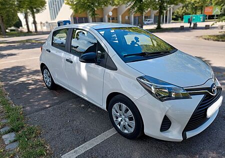 Toyota Yaris 1,0-l-Dual-VVT-i -