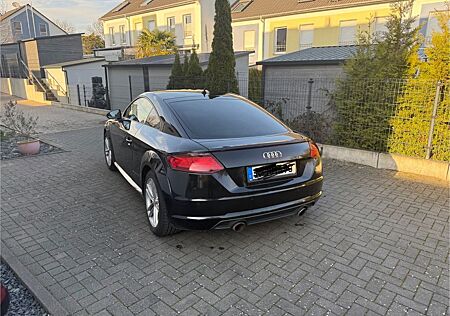 Audi TT Coupe 1.8 TFSI -