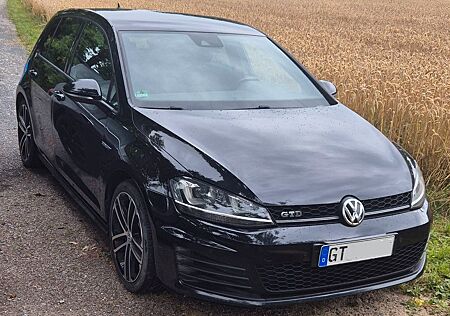 VW Golf Volkswagen 2.0 TDI BMT GTD Motorsoundsystem Xenon