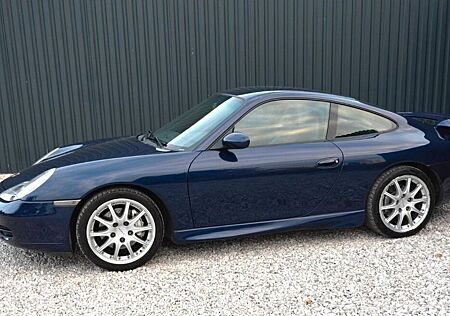 Porsche 911 Urmodell 911 Carrera 4