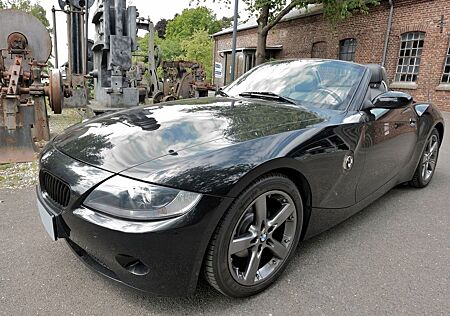 BMW Z4 2.2i - Top-Zustand