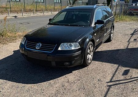VW Passat Variant Volkswagen 2.3 V5 4motion Highline Variant