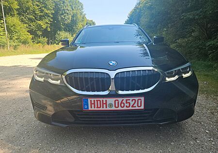 BMW 318d - AUT/KLMTR/SHZ/TEMP/NAVI/LED/ALU/TOP!
