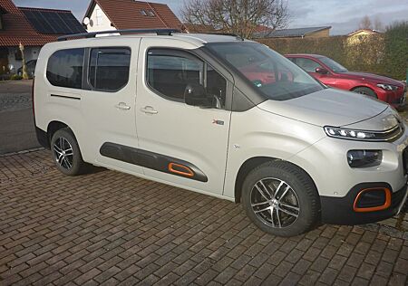 Citroën Berlingo BlueHDi 130 S&S SHINE XL HUD, StHz, AHK