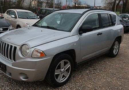 Jeep Compass Sport 2,4i