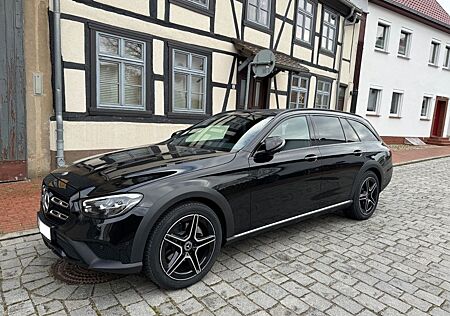 Mercedes-Benz E 220 d Autom. - ALL-TERRAIN PANO-AHK