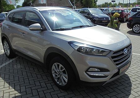 Hyundai Tucson blue 1.6 GDi 2WD Trend