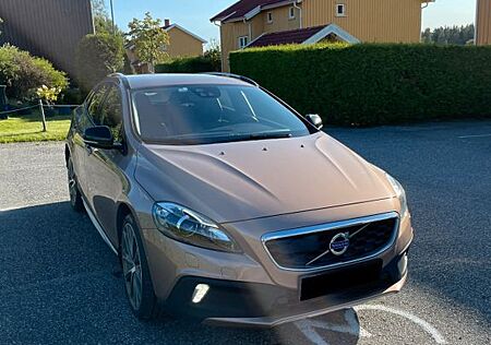 Volvo V40 CC V40 Cross Country D2 Geartronic Summum