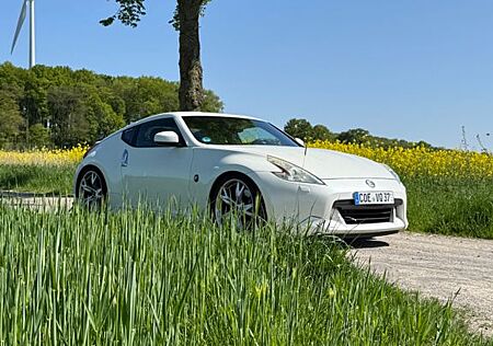 Nissan 370Z 3.7 V6 / TÜV NEU / Bitte Beschreibung lesen