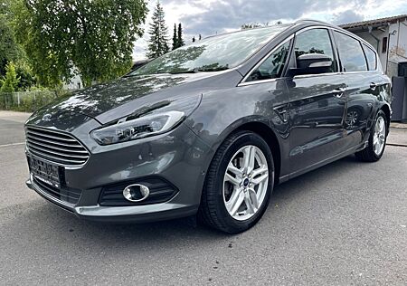 Ford S-Max Titanium 7Sitzer AHK 2 Hand OrigKm TüvNeu