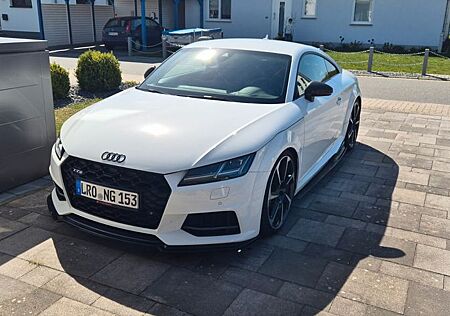 Audi TTS Coupe 2.0 TFSI S tronic quattro -