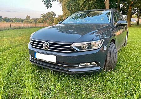 VW Passat Variant Volkswagen Passat 1.5 TSI-DSG-ACC-Panoramadach