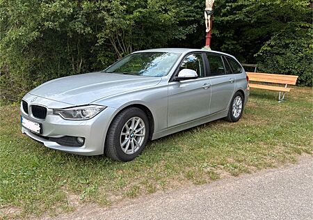 BMW 318d Touring AHK Xenon Verkehrsz Sommer/Winter