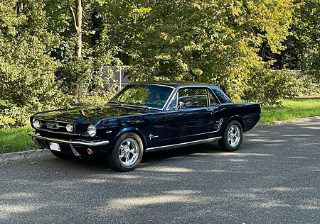 Ford Mustang 66, 302cui, 4V V8 Automatik, TOP