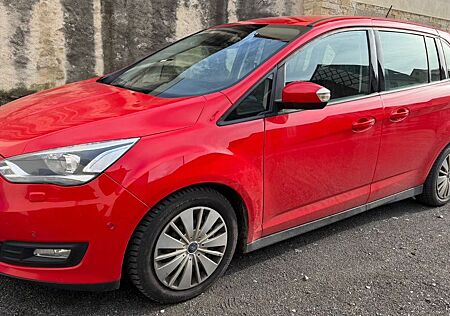 Ford Grand C-Max 2,0TDCi 125kW Navi Klima Xenon Sitzh