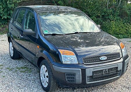 Ford Fusion Ambiente-Hu:10/26