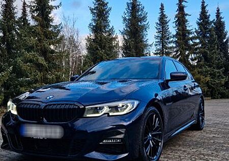 BMW 320d M Sport Automatik M Sport - 33700€