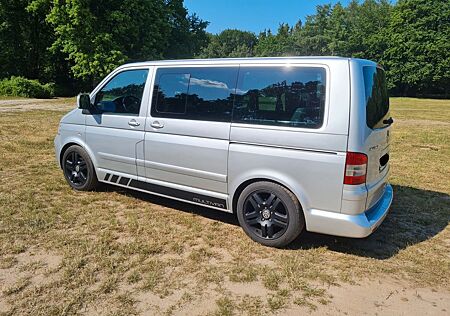 VW T5 Multivan Volkswagen 2.5 TDI Highline, TÜV u. AU neu