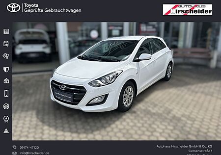 Hyundai i30 blue 1.4