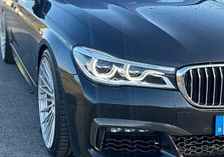 BMW 750i xDrive M Paket