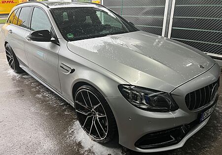 Mercedes-Benz C 63 AMG C 63 Mercedes-AMG Liebhaber-und Sommerfahrzeug