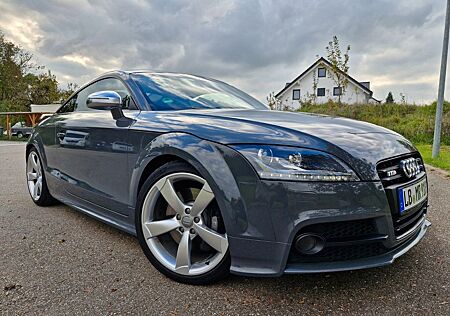 Audi TTS Coupe 2.0 TFSI S tronic quattro - 1 of 500