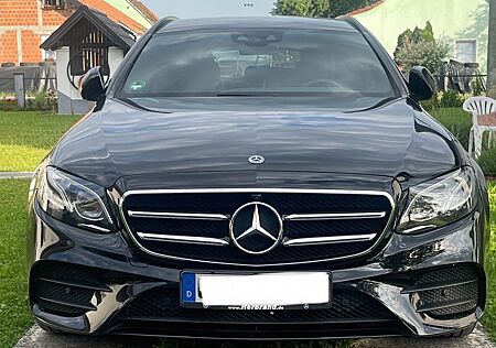 Mercedes-Benz E 300 de T Autom. - AMG Line