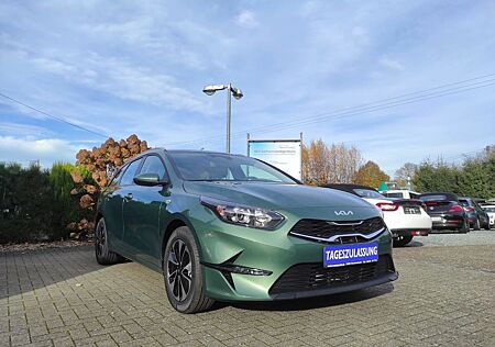 Kia Cee'd Sportswagon cee´d Sportswagon 1,5 T-GDI SPIN/SHZ/KAM/LED/NAV