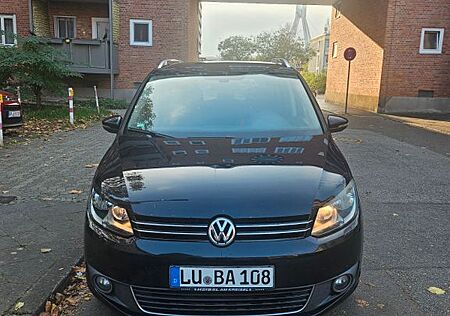 VW Touran Volkswagen 2.0 TDI 125kW DSG -