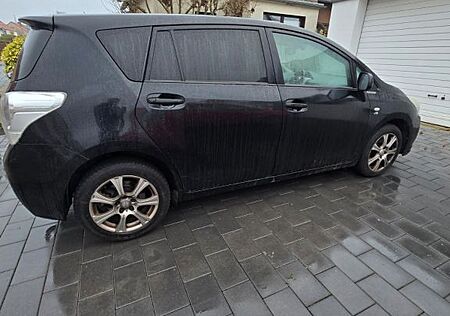 Toyota Verso 2.2l D-CAT Life Life