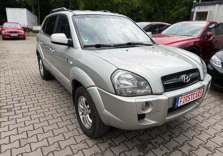 Hyundai Tucson 2.0/WENIGKM/KLIMA/AHK/TÜVNEU