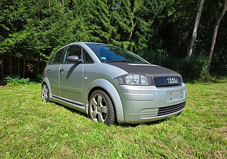 Audi A2 1.4 75PS 3. Hand Sportausstattung
