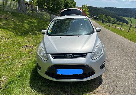 Ford C-Max 1,6TDCi 85kW Champions Edition Champio...