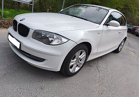 BMW 116i - mit 2 Jahren TÜV