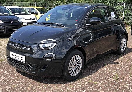 Fiat 500E Elektro 42 kWh 3+1 RED Komfortpaket