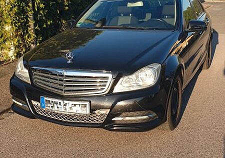 Mercedes-Benz C 220 CDI BlueEFFICIENCY -